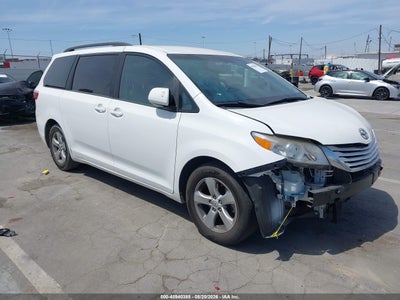 2016 TOYOTA SIENNA LE 8 PASSENGER