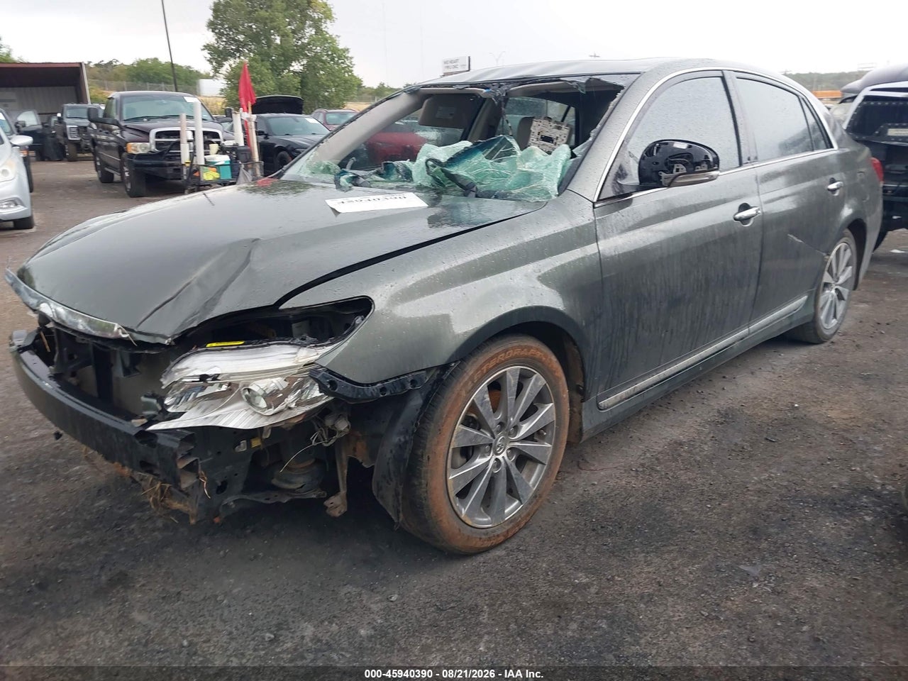 2011 TOYOTA AVALON LIMITED · 2/11