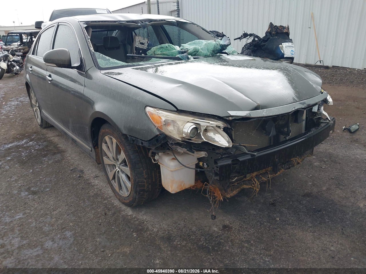 2011 TOYOTA AVALON LIMITED