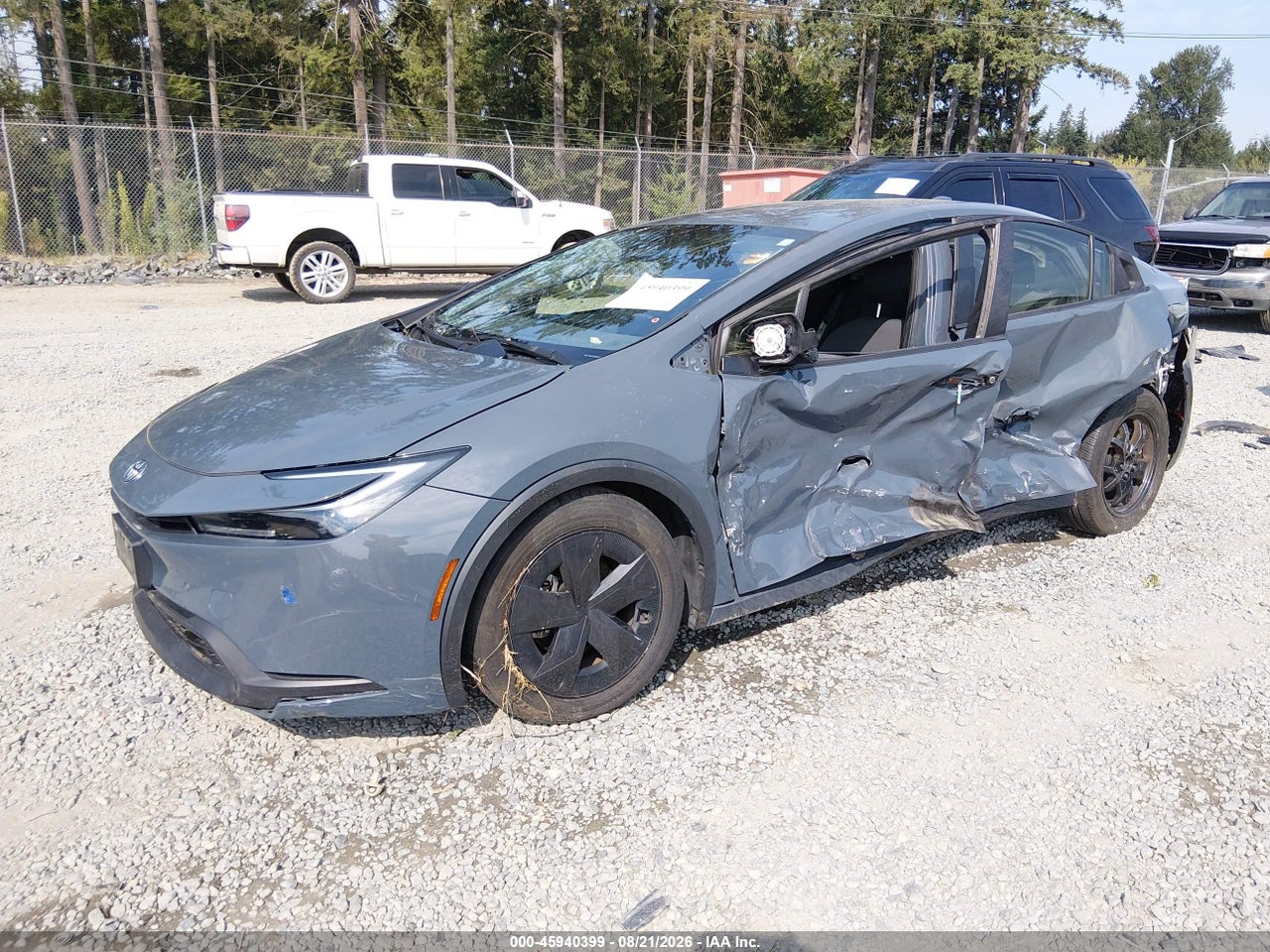 2023 TOYOTA PRIUS LE · 2/10