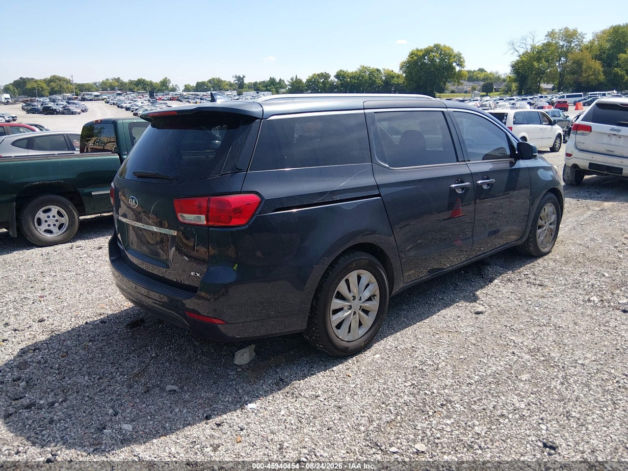 2016 KIA SEDONA EX · 4/11