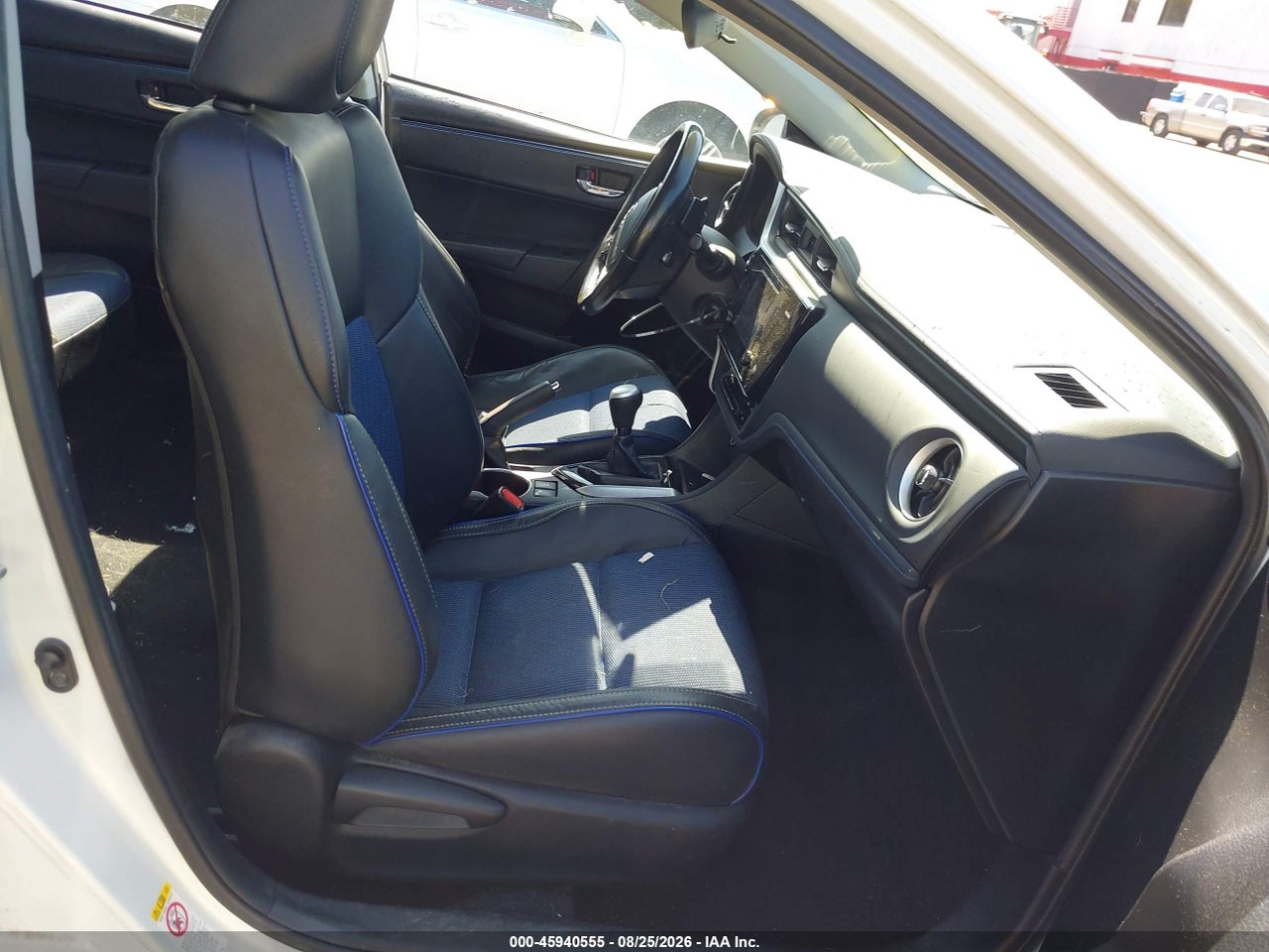 2017 TOYOTA COROLLA SE · 5/11