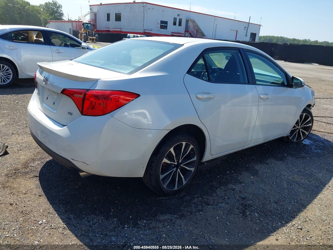 2017 TOYOTA COROLLA SE · 4/11