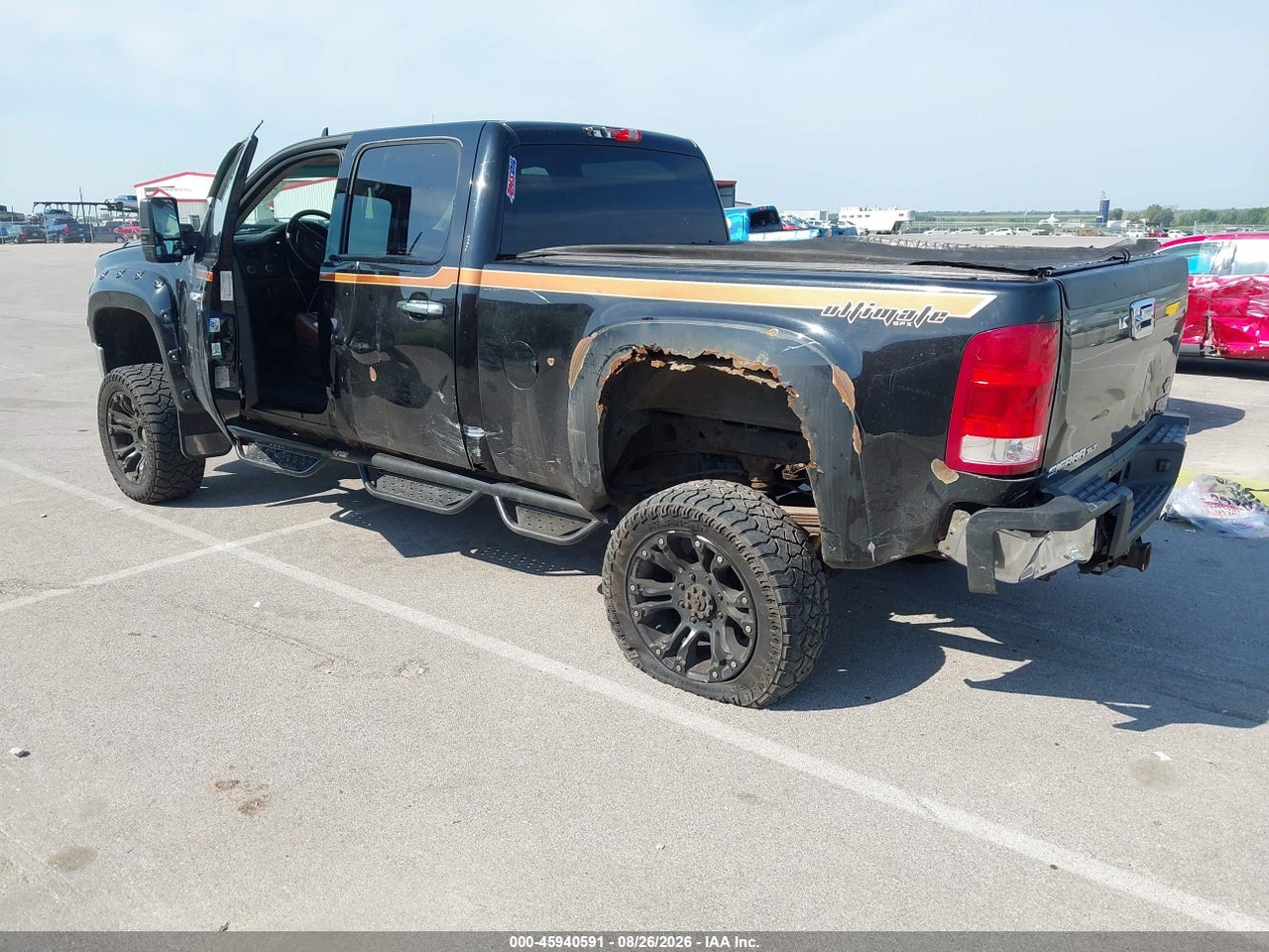 2013 GMC SIERRA 2500HD SLT · 3/11