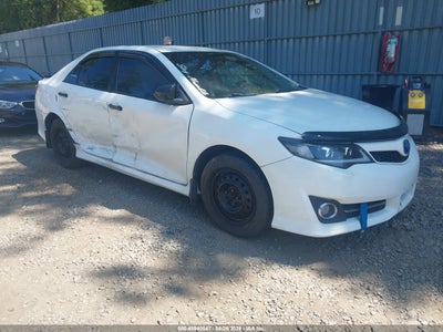 2013 TOYOTA CAMRY SE