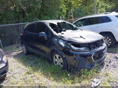 3GNCJKSB8JL****** · 2018 CHEVROLET TRAX LS