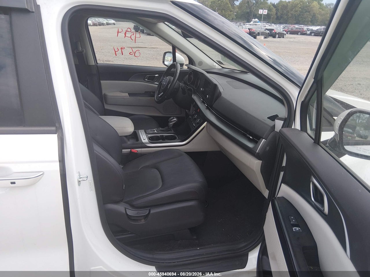 2024 KIA CARNIVAL MPV LX SEAT PACKAGE · 5/11