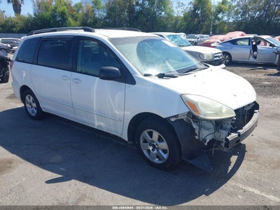 2004 TOYOTA SIENNA LE