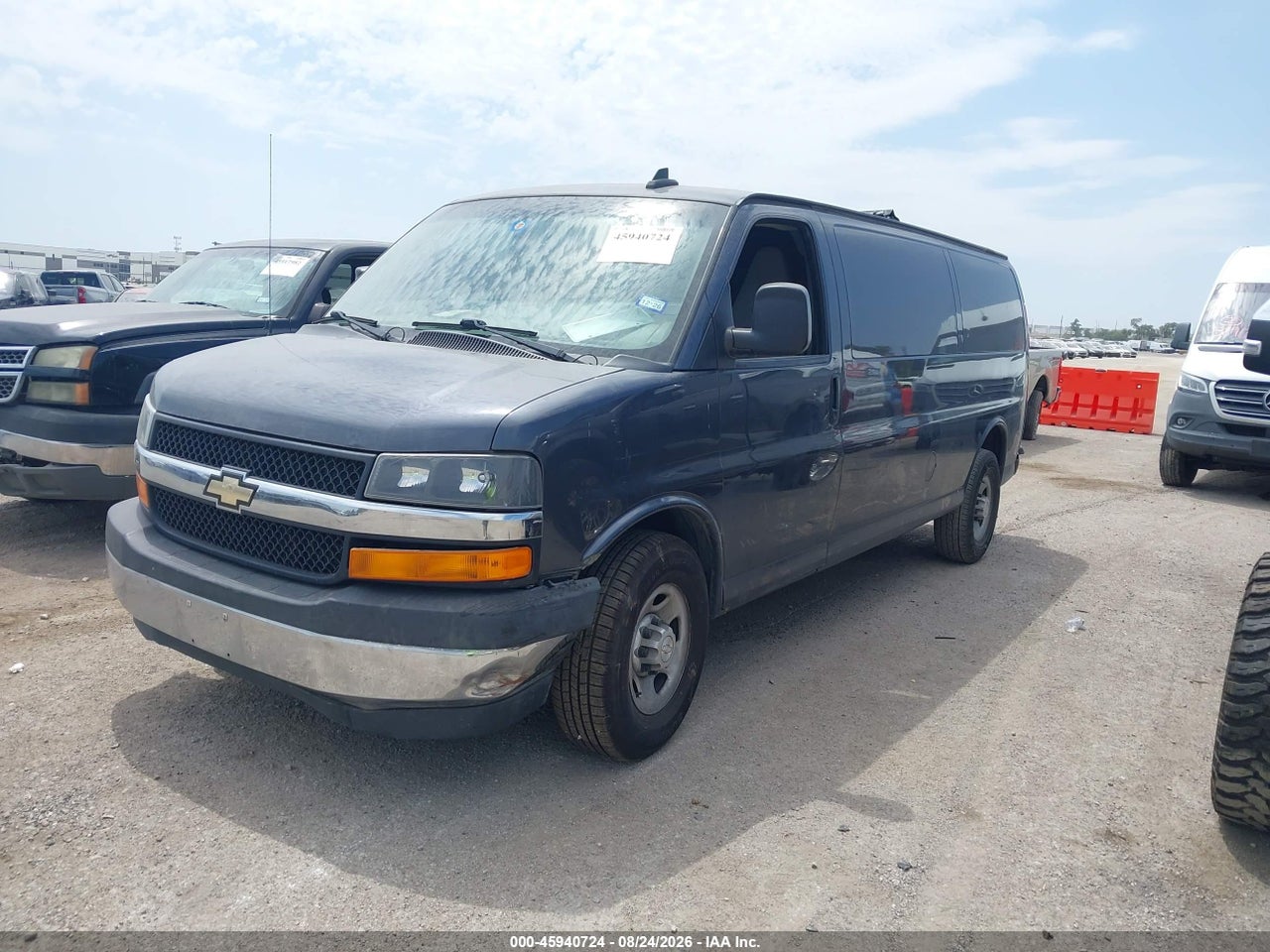 2017 CHEVROLET EXPRESS 2500 WORK VAN · 2/11