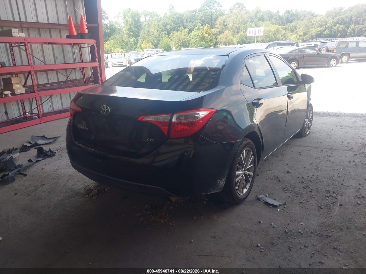 2015 TOYOTA COROLLA LE · 4/11