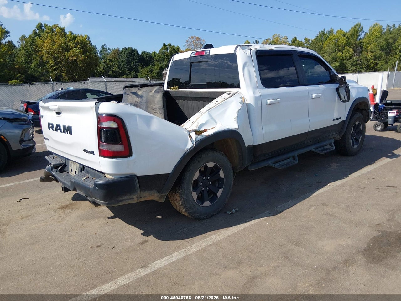 2019 RAM 1500 REBEL  4X4 5'7 BOX · 4/11