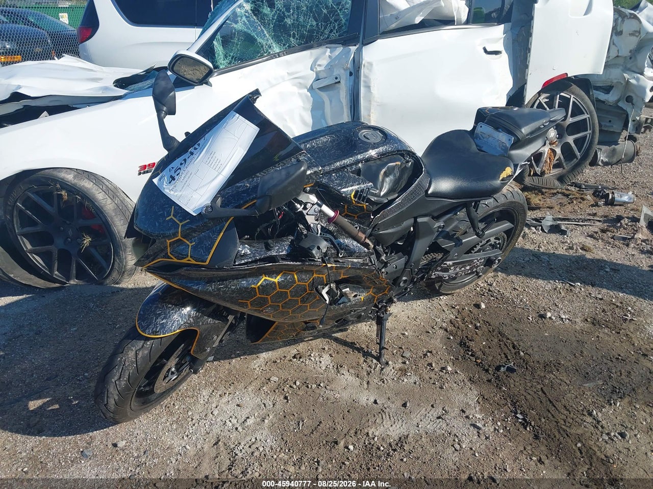 2022 YAMAHA YZFR7 · 2/11