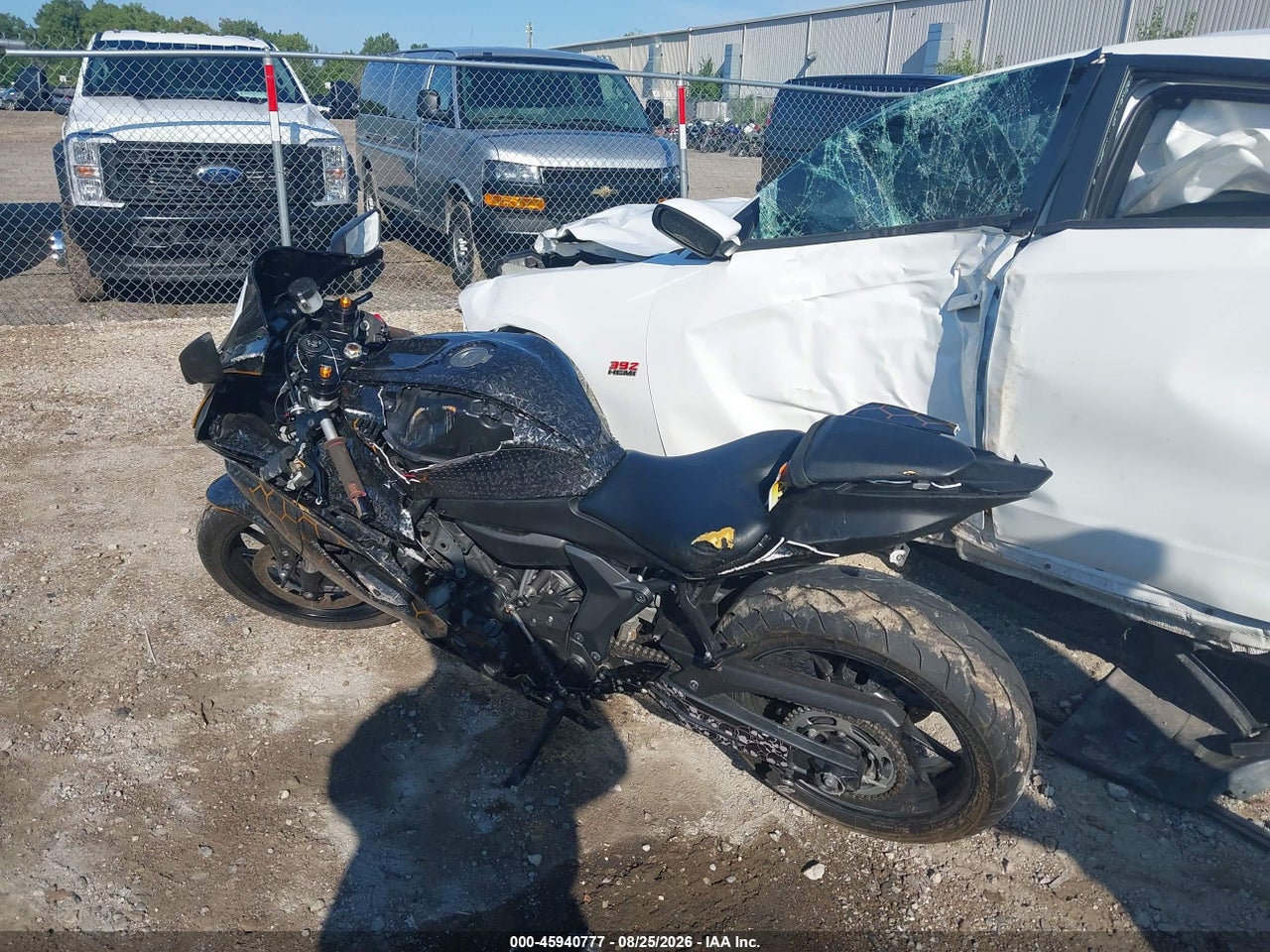 2022 YAMAHA YZFR7 · 3/11