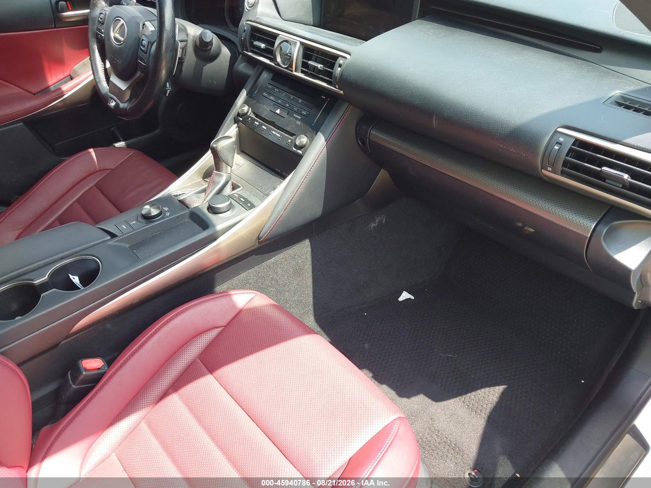 2017 LEXUS IS 200T · 5/11