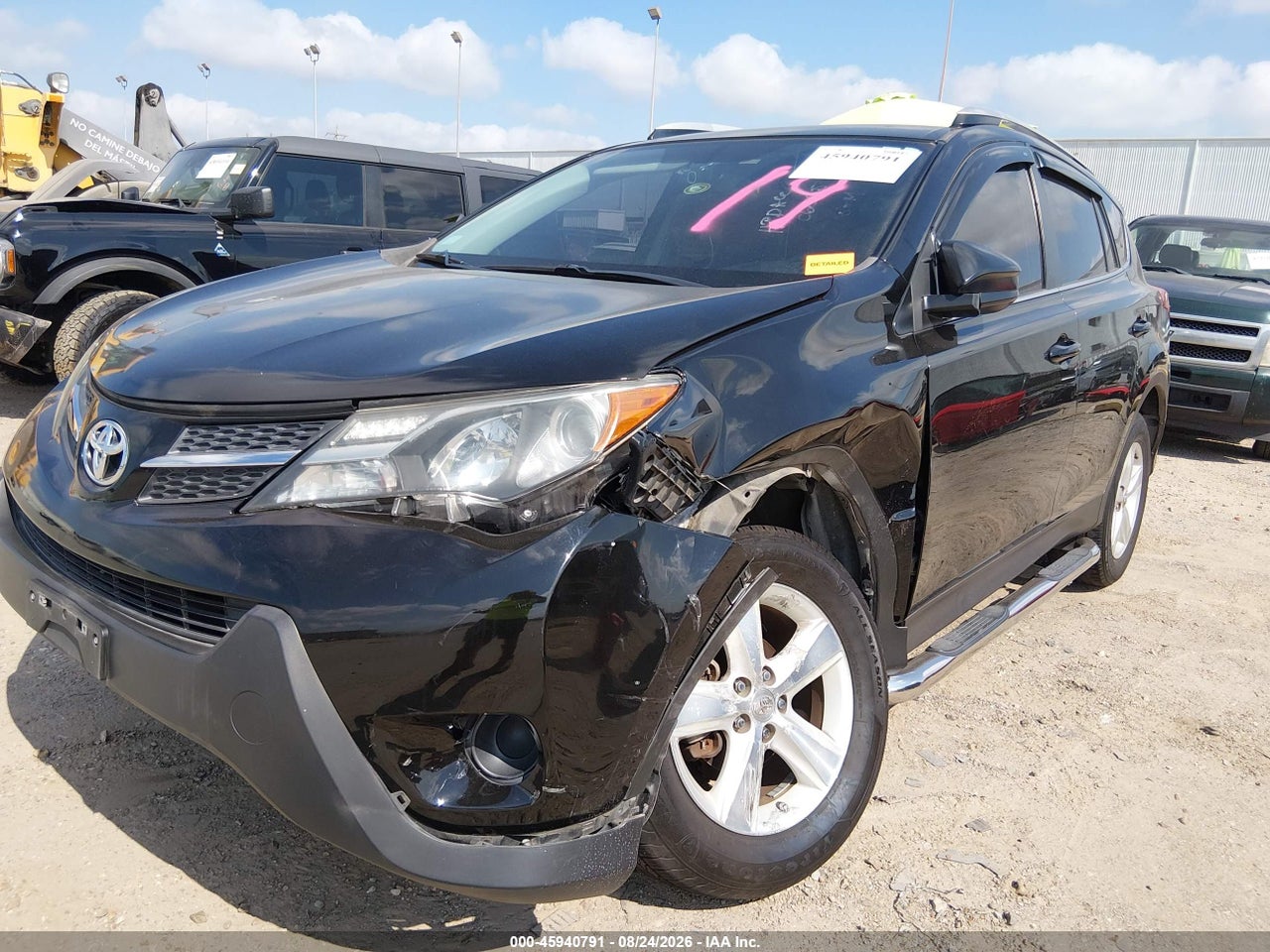 2014 TOYOTA RAV4 LE · 6/10