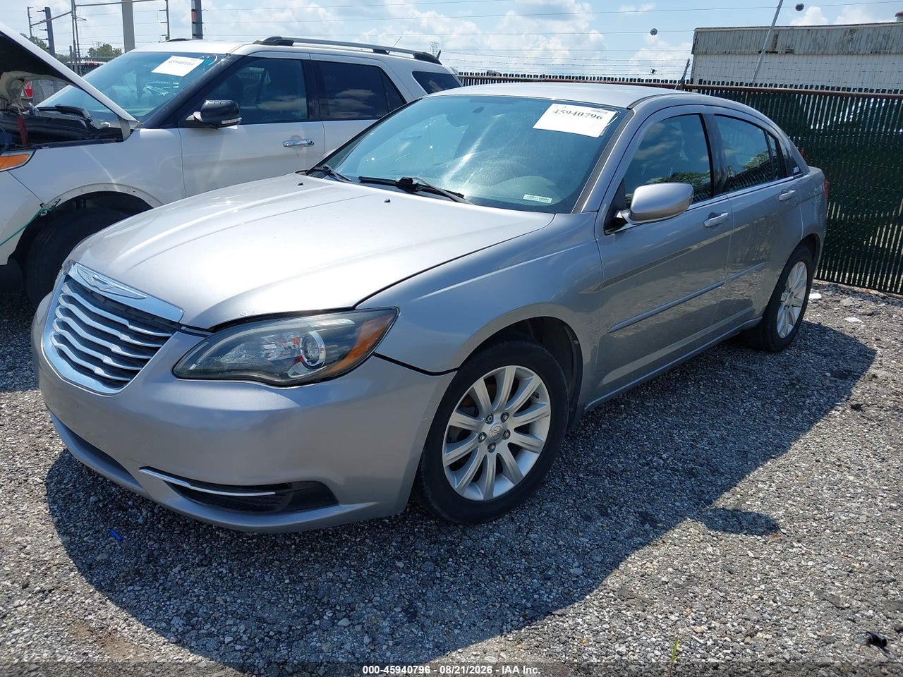 2013 CHRYSLER 200 TOURING · 2/11