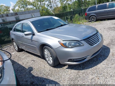 1C3CCBBB0DN****** · 2013 CHRYSLER 200 TOURING