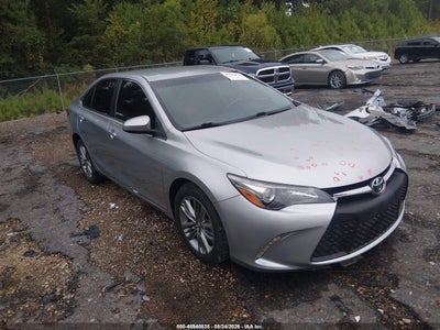 2016 TOYOTA CAMRY SE