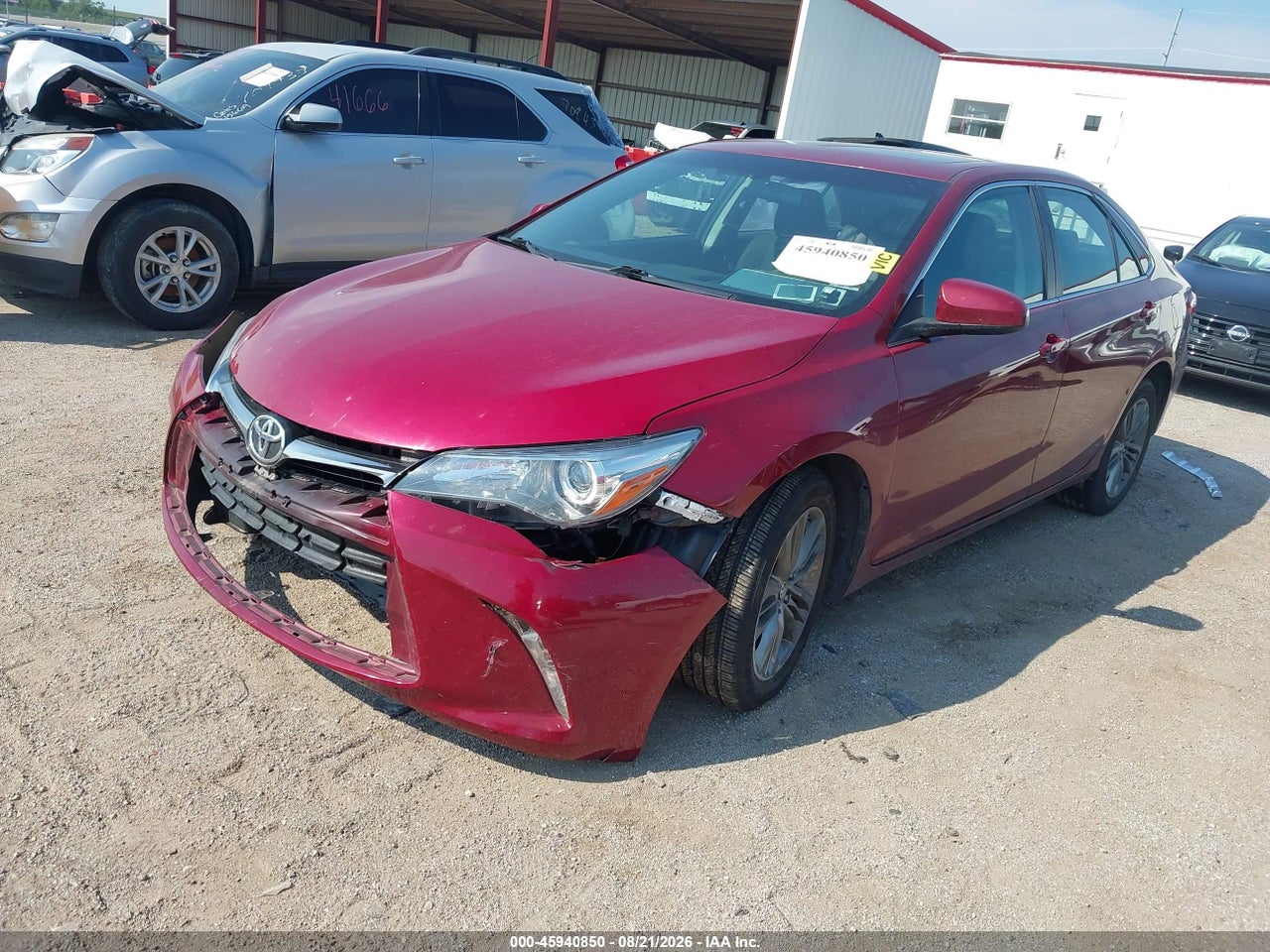 2017 TOYOTA CAMRY SE · 2/2