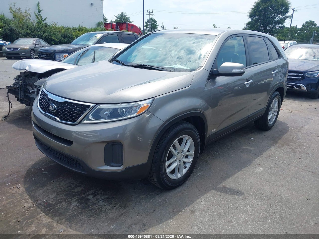 2015 KIA SORENTO LX · 2/11