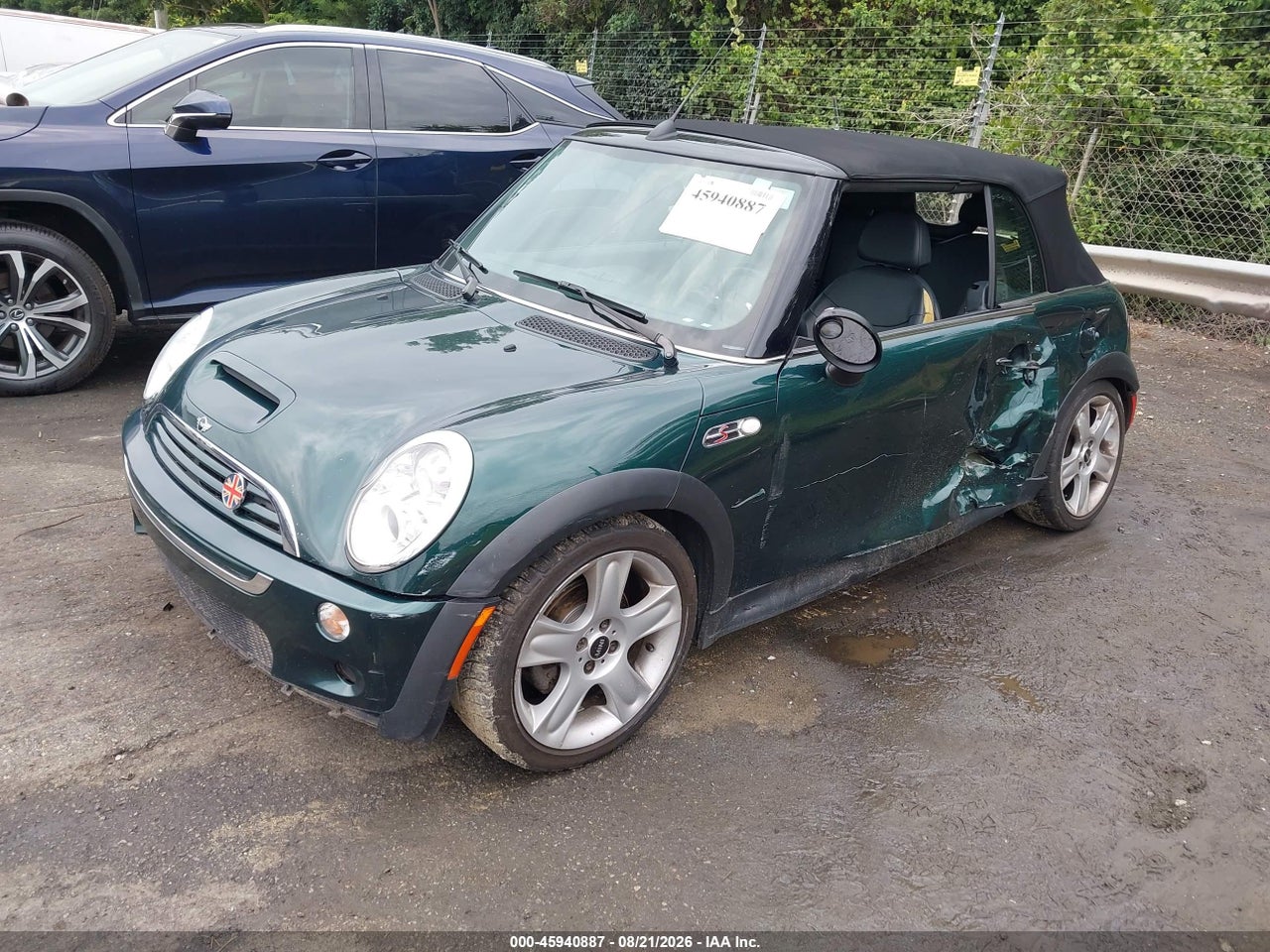 2006 MINI COOPER S · 2/11