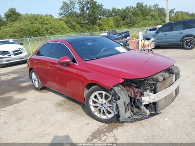 W1K3G4EB7LJ****** · 2020 MERCEDES-BENZ A 220