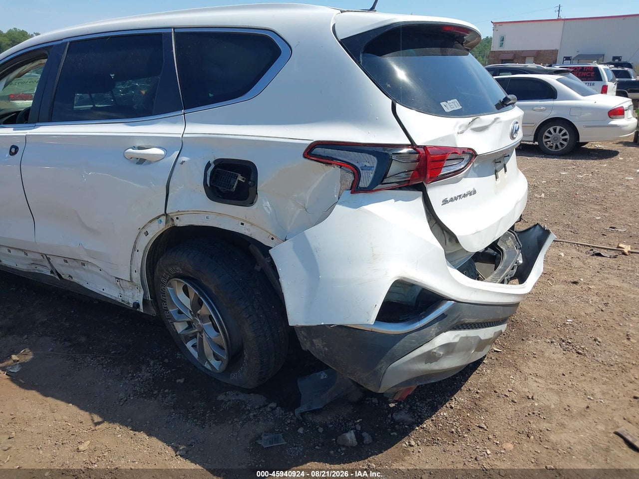2019 HYUNDAI SANTA FE SE · 6/11