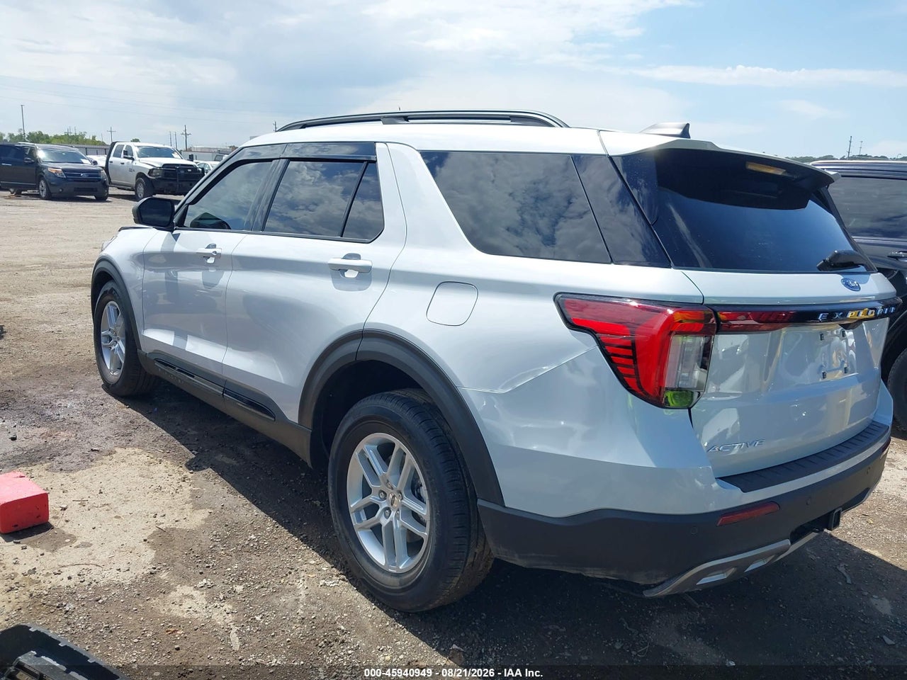 2026 FORD EXPLORER ACTIVE · 3/10