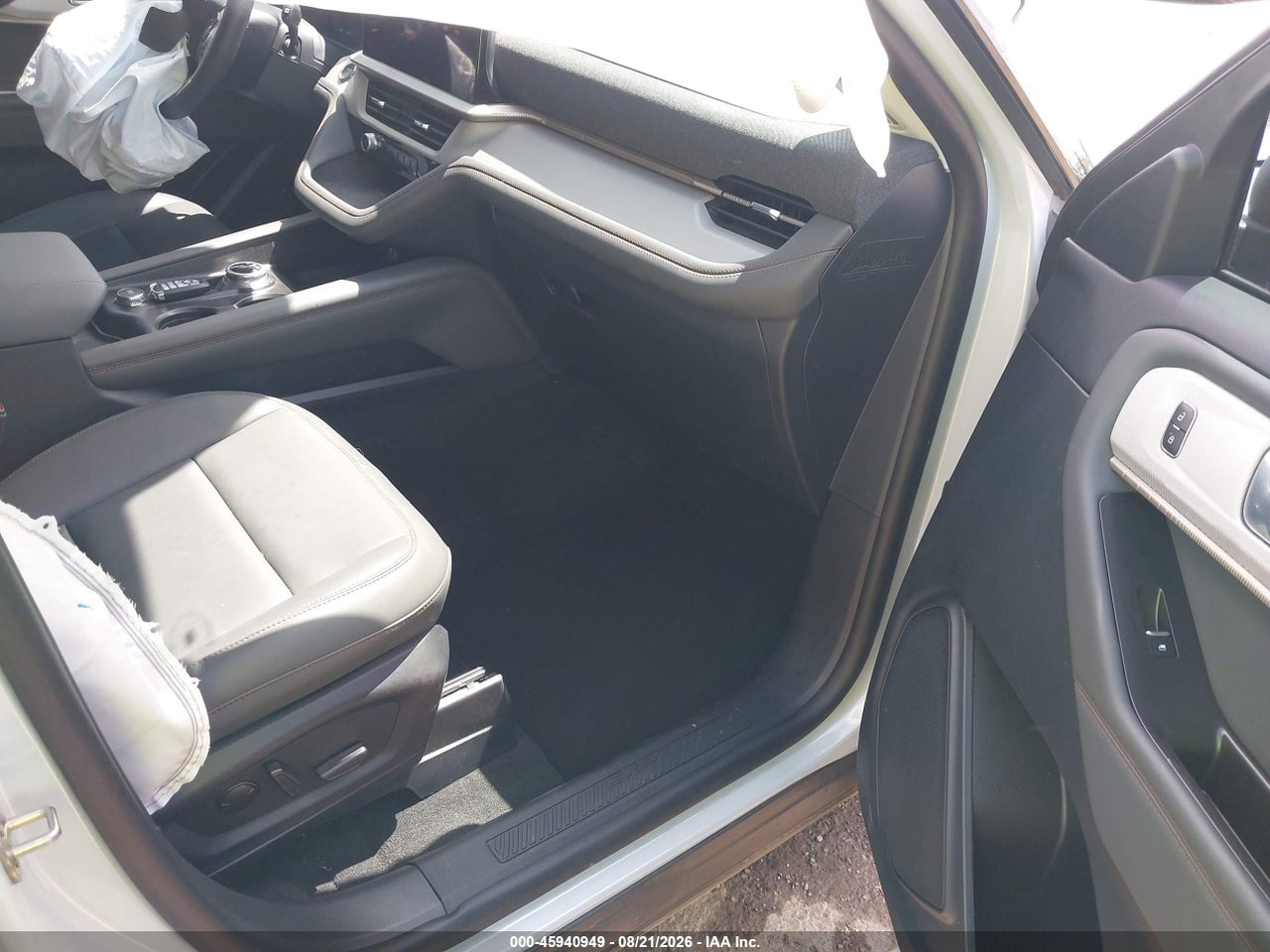 2026 FORD EXPLORER ACTIVE · 5/10