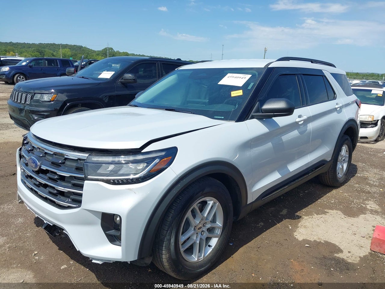 2026 FORD EXPLORER ACTIVE · 2/10