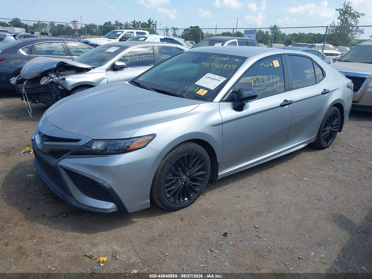 2022 TOYOTA CAMRY SE NIGHTSHADE EDITION · 2/11