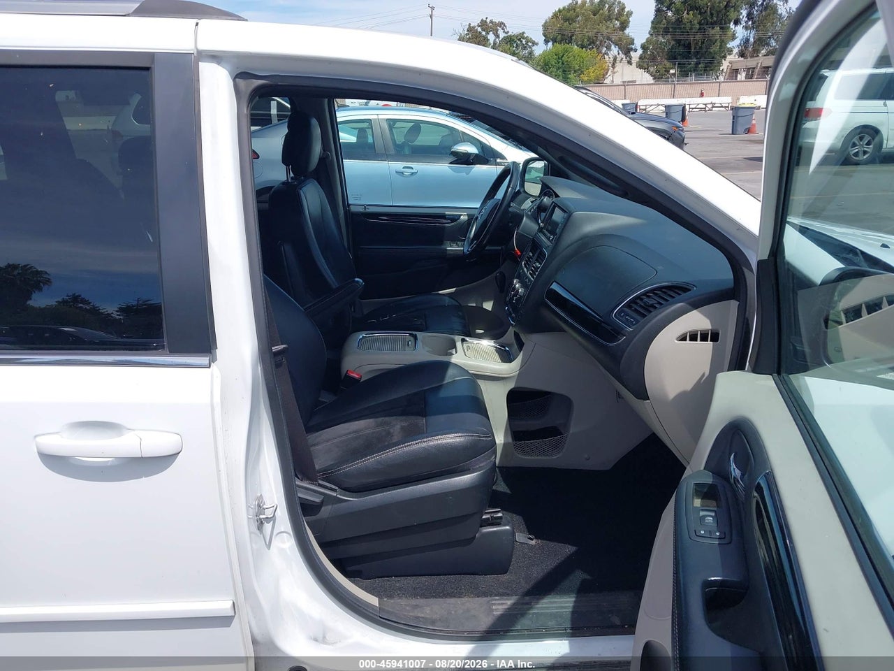 2017 DODGE GRAND CARAVAN SXT · 5/11