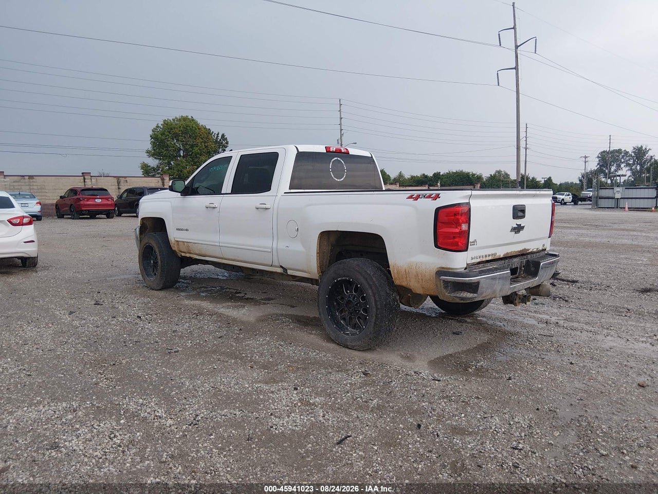 2019 CHEVROLET SILVERADO 2500HD LT · 3/6