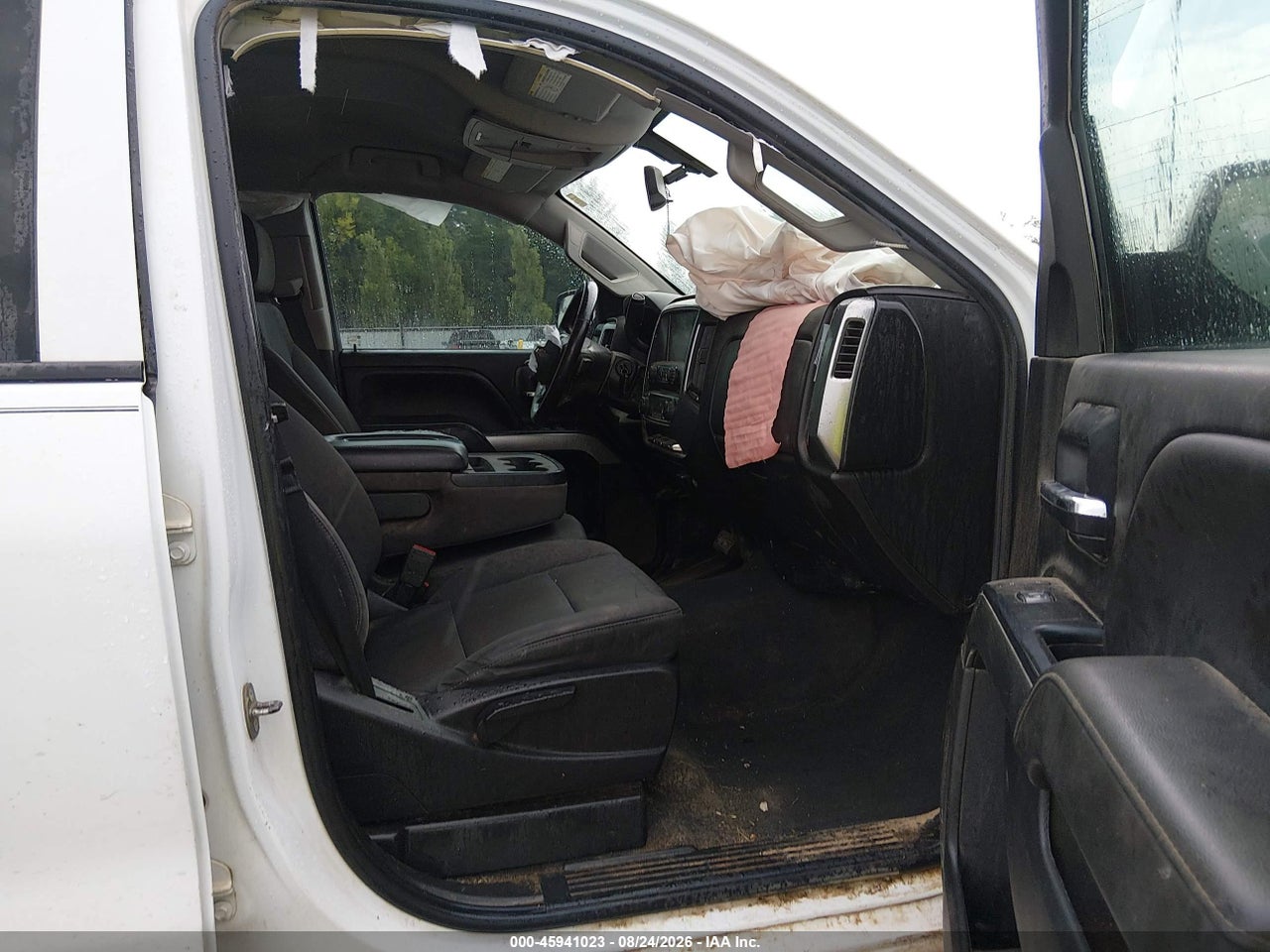 2019 CHEVROLET SILVERADO 2500HD LT · 5/6