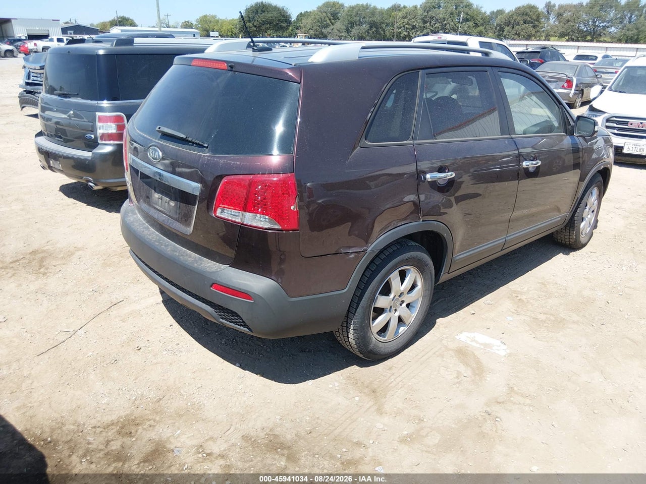 2013 KIA SORENTO LX V6 · 4/11