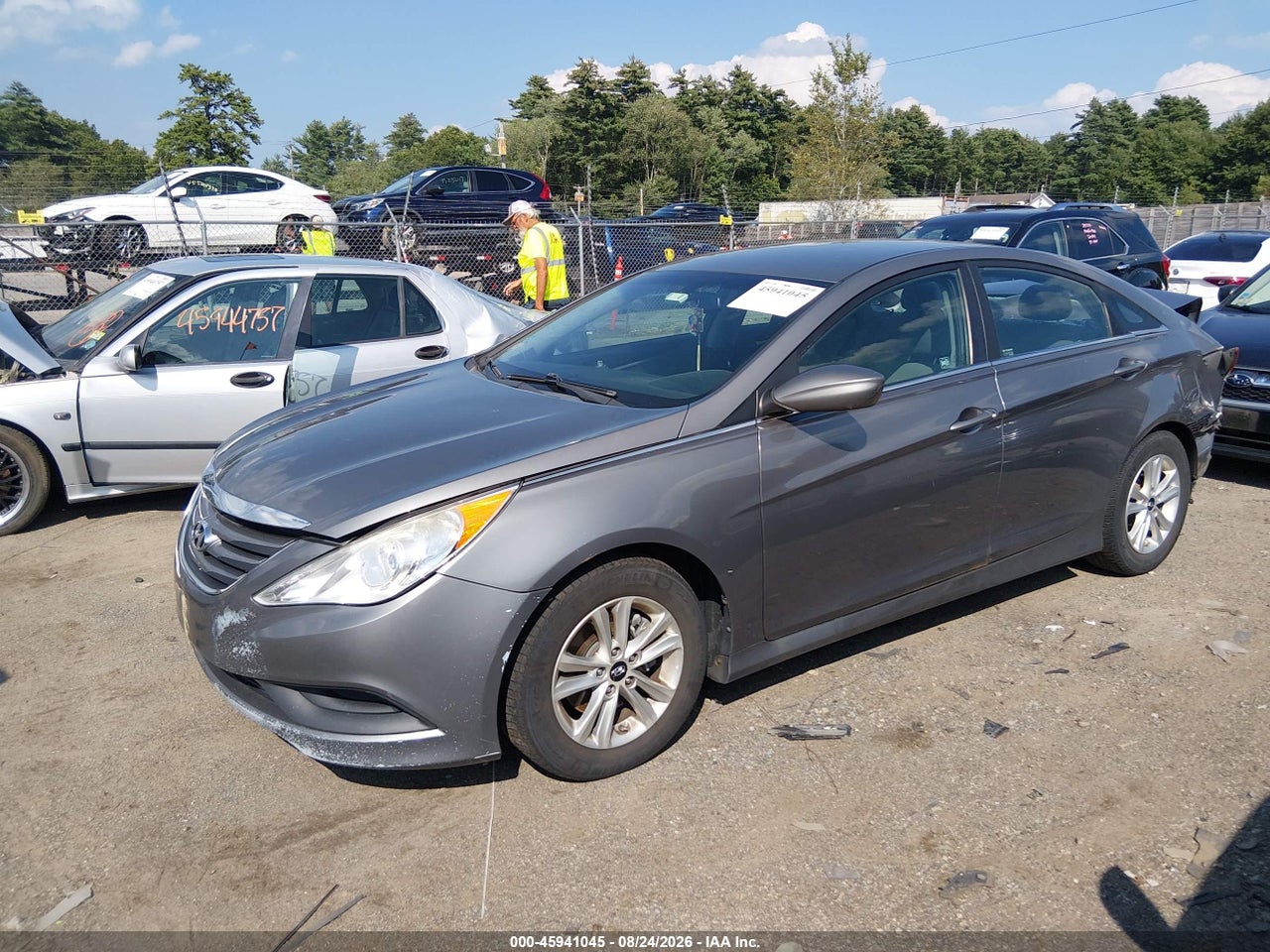 2014 HYUNDAI SONATA GLS · 2/11