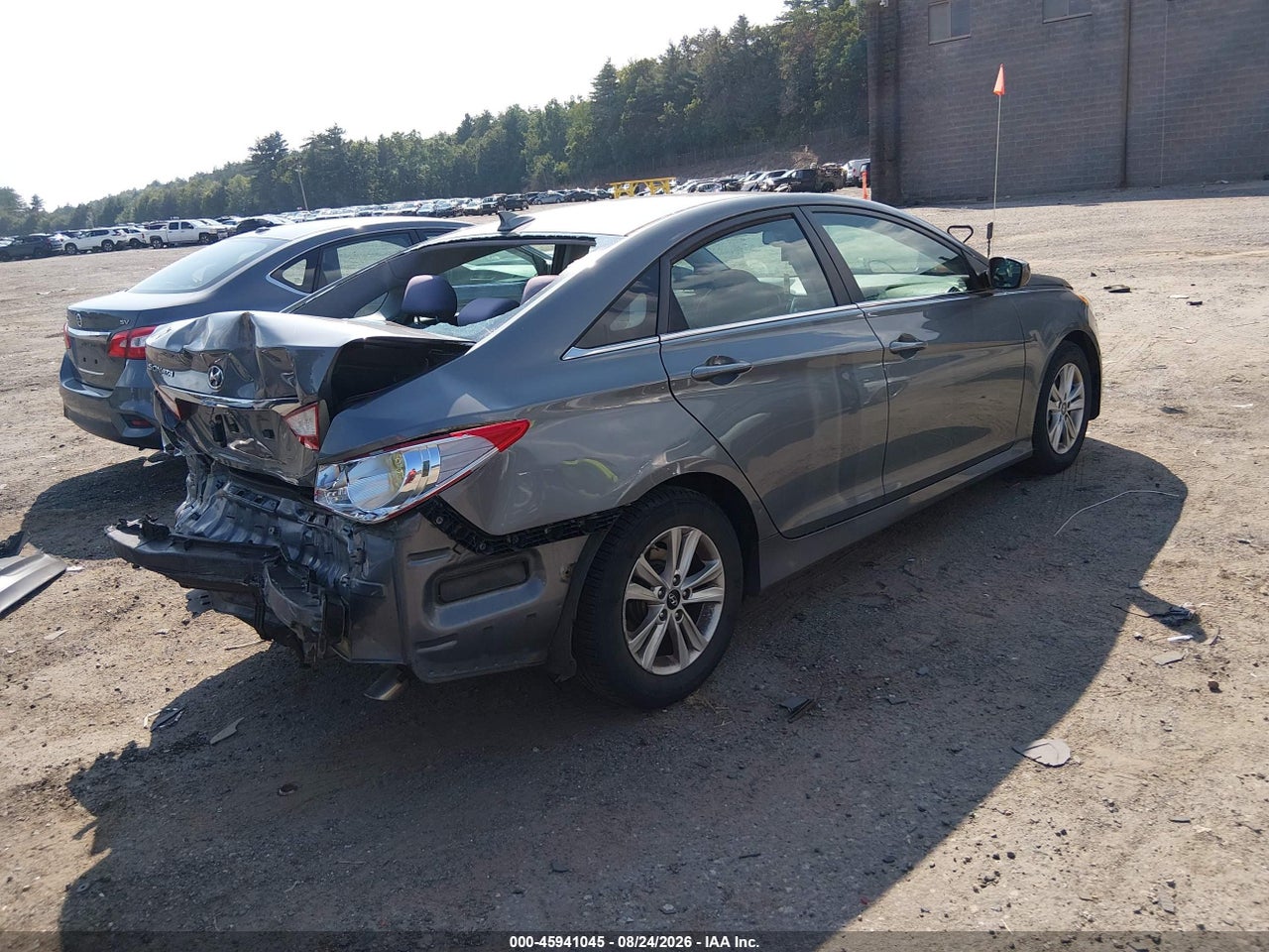 2014 HYUNDAI SONATA GLS · 4/11
