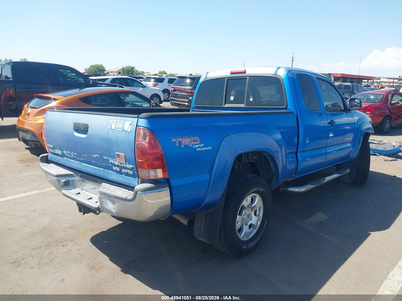 2006 TOYOTA TACOMA PRERUNNER V6 · 4/10