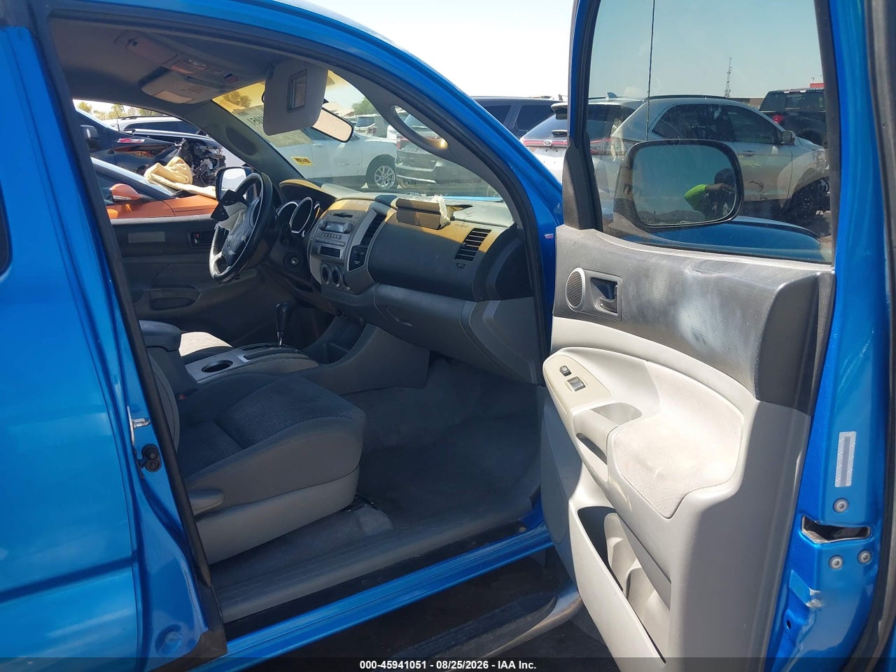 2006 TOYOTA TACOMA PRERUNNER V6 · 5/10