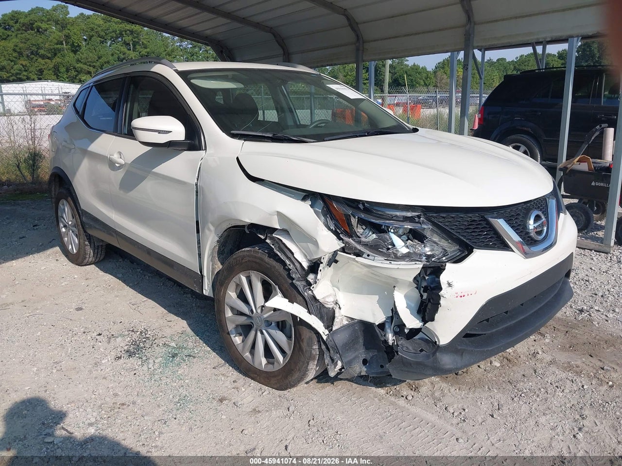 JN1BJ1CP3HW****** · 2017 NISSAN ROGUE SPORT SV