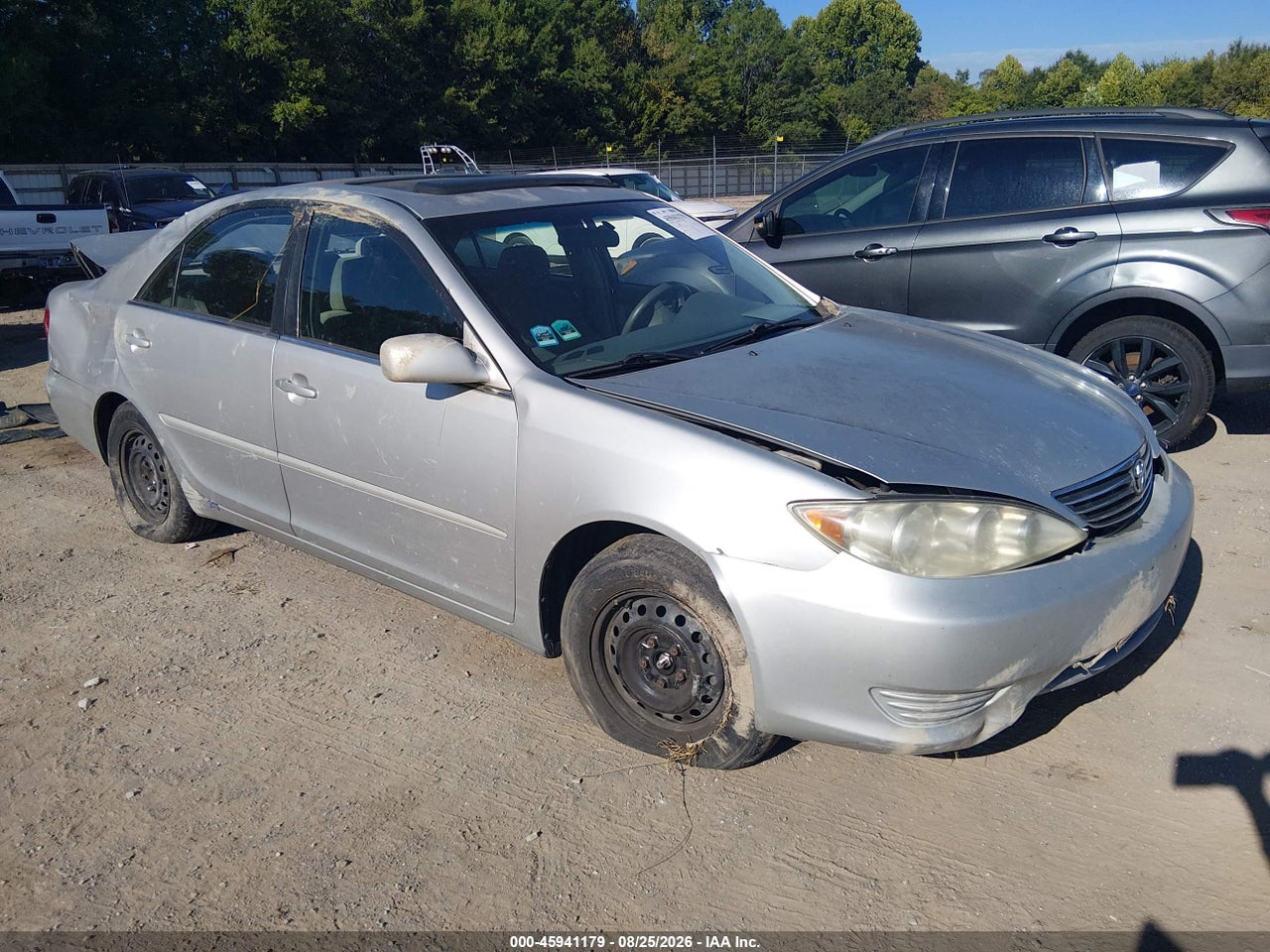 4T1BE32K25U****** · 2005 TOYOTA CAMRY LE