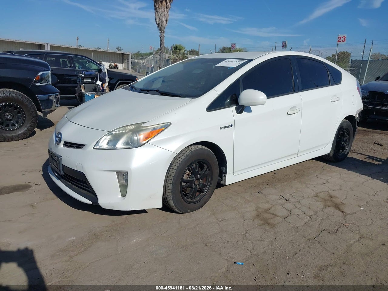 2014 TOYOTA PRIUS FOUR · 2/11