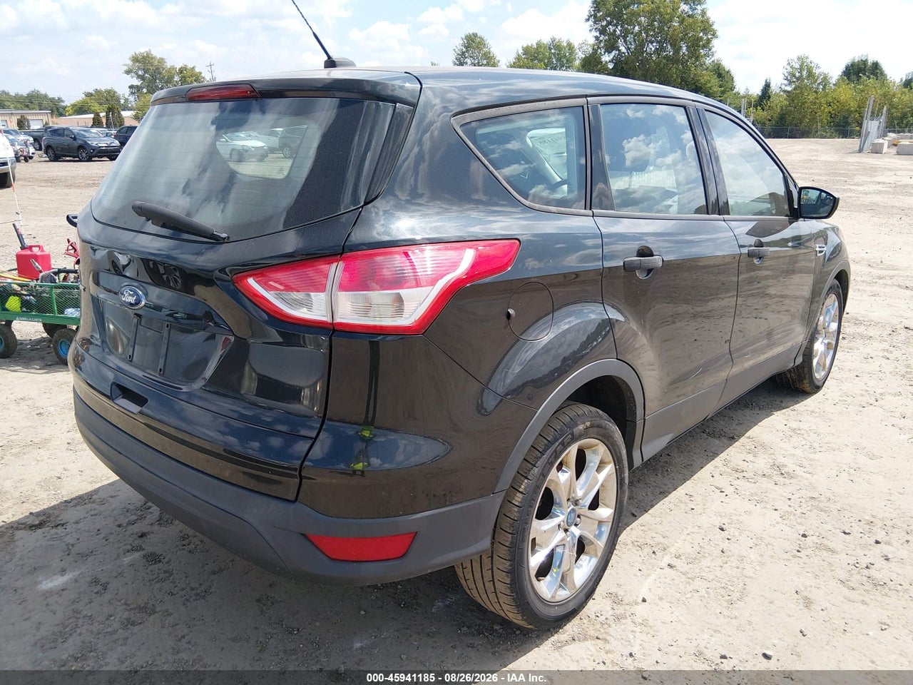 2015 FORD ESCAPE S · 4/11