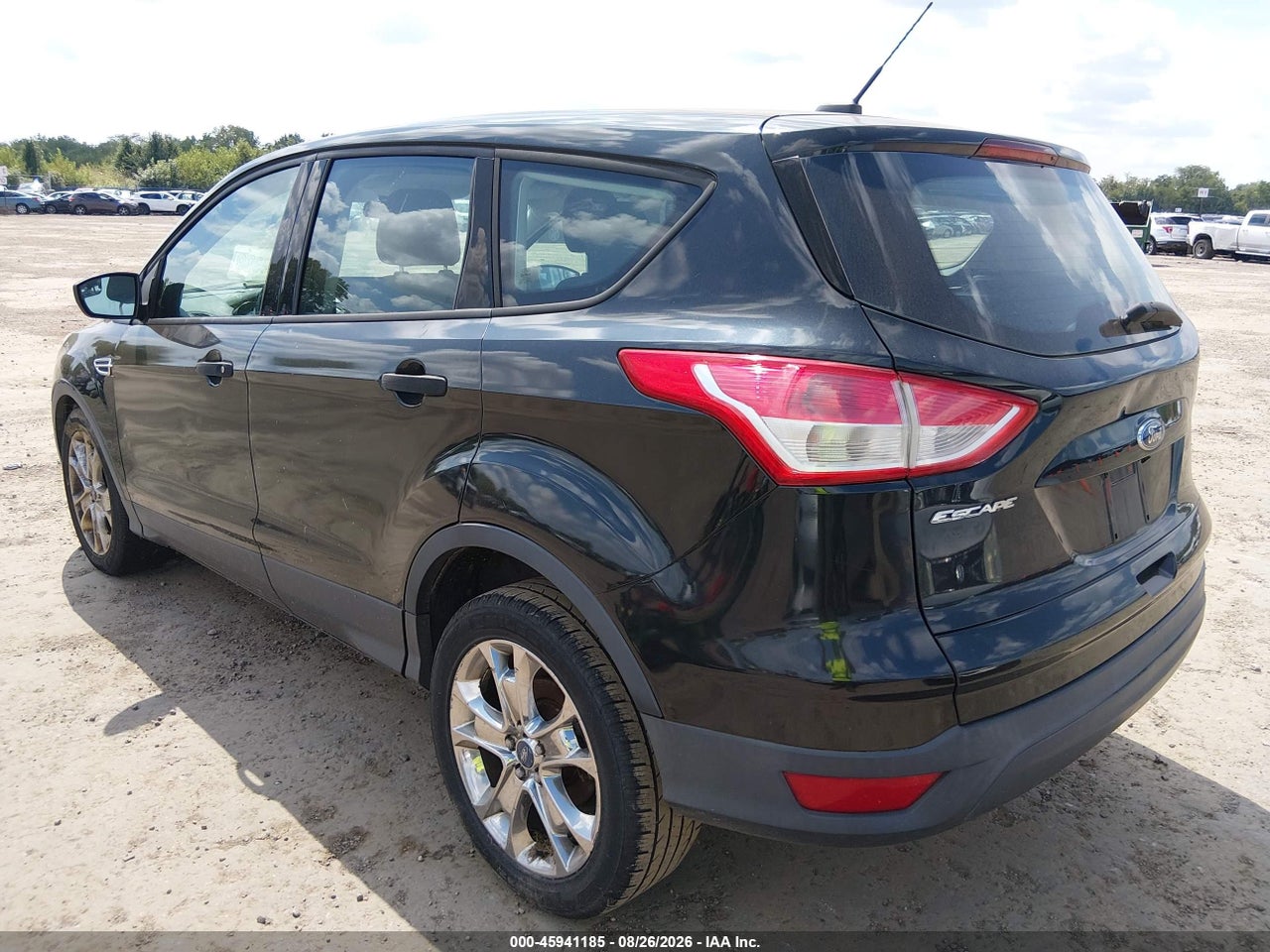 2015 FORD ESCAPE S · 3/11
