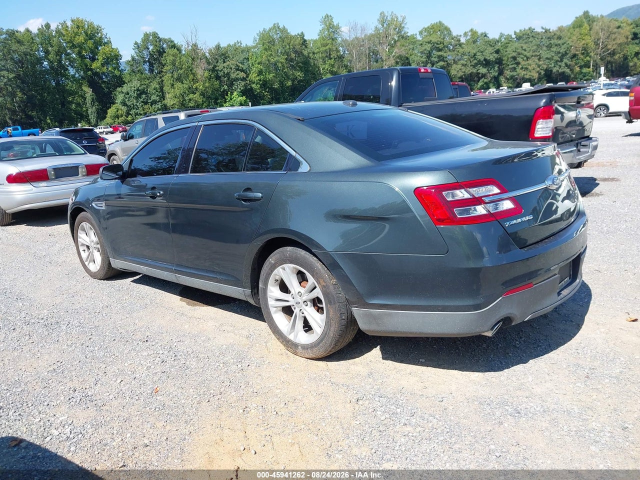 2016 FORD TAURUS SE · 3/11