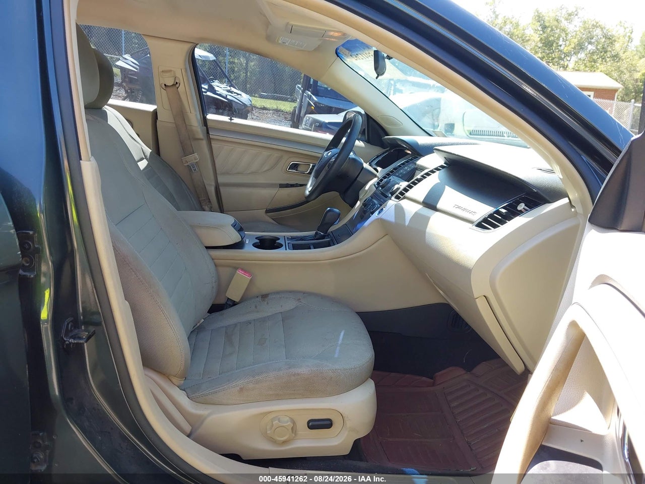 2016 FORD TAURUS SE · 5/11