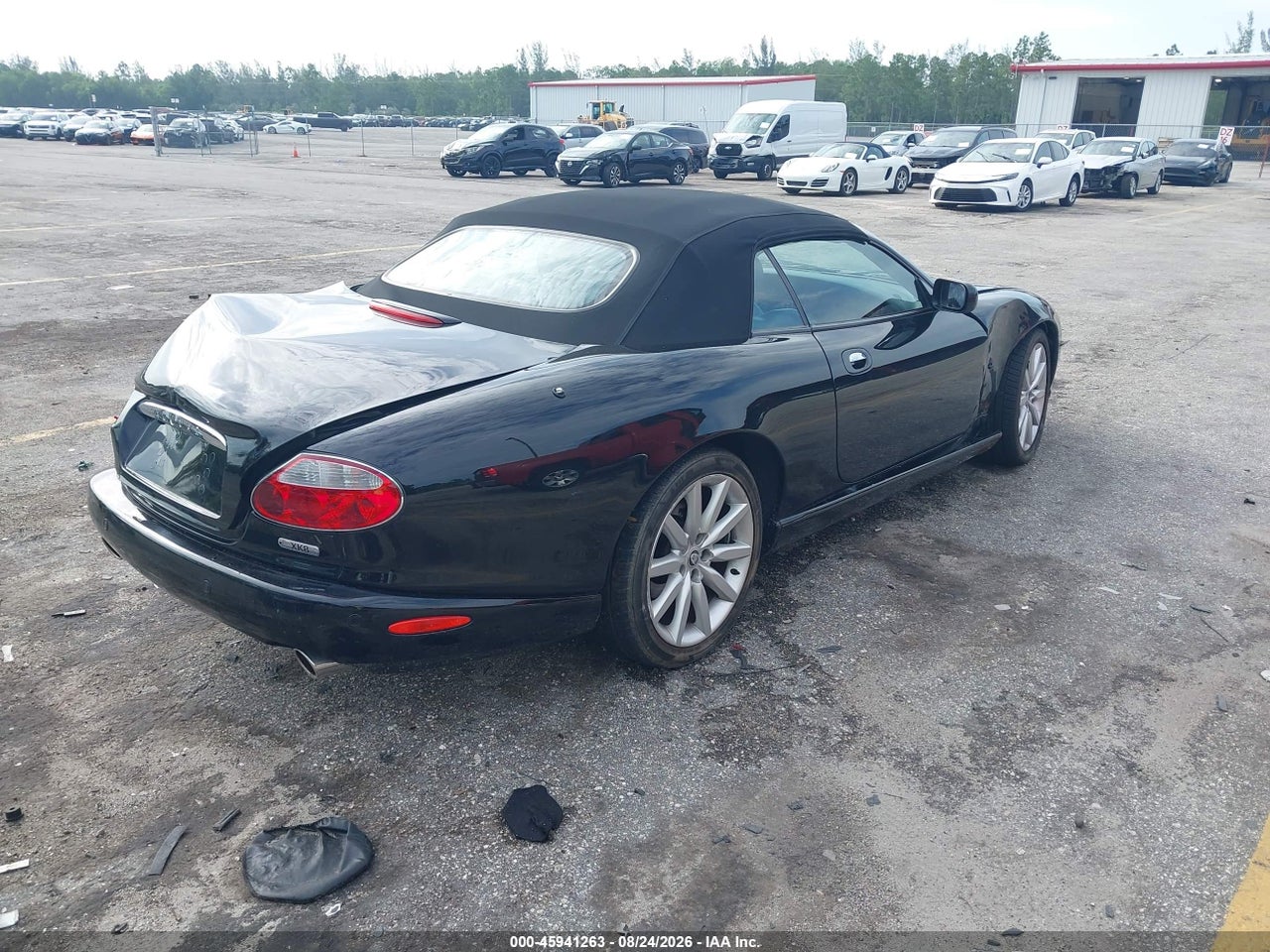 2006 JAGUAR XK8 · 4/11