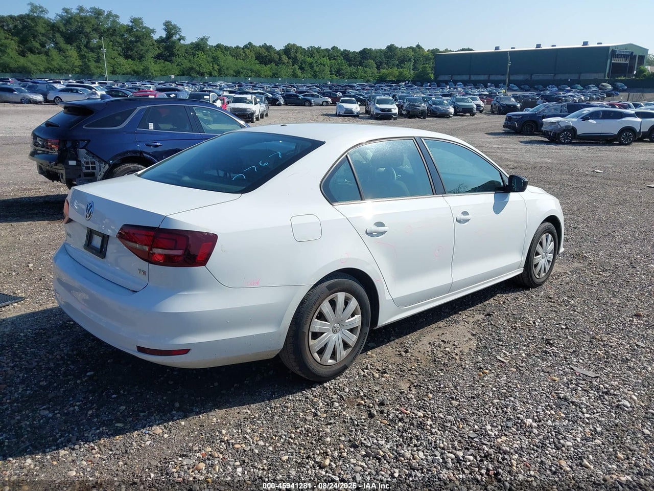 2016 VOLKSWAGEN JETTA 1.4T S · 4/11