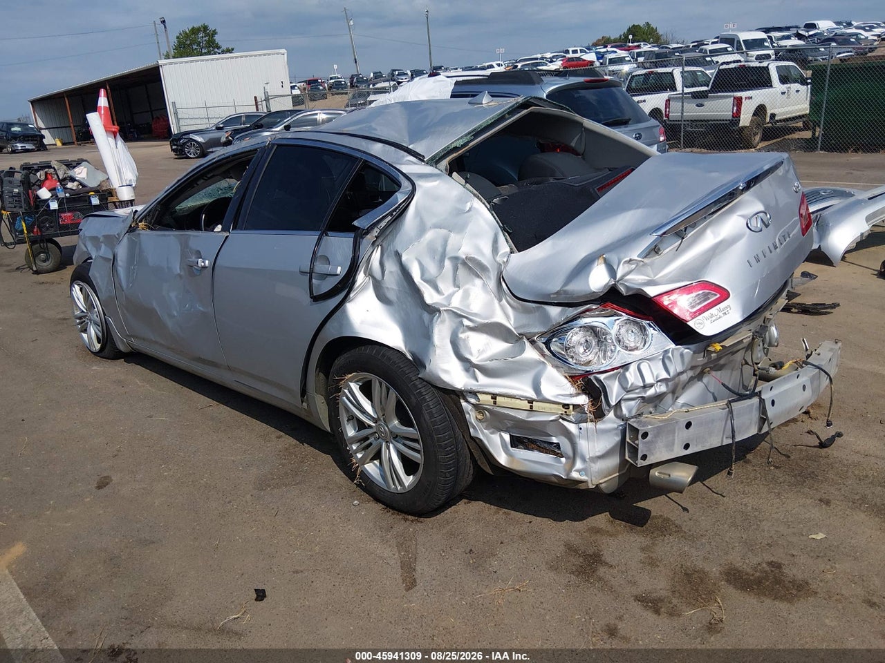 2013 INFINITI G37 JOURNEY · 3/11