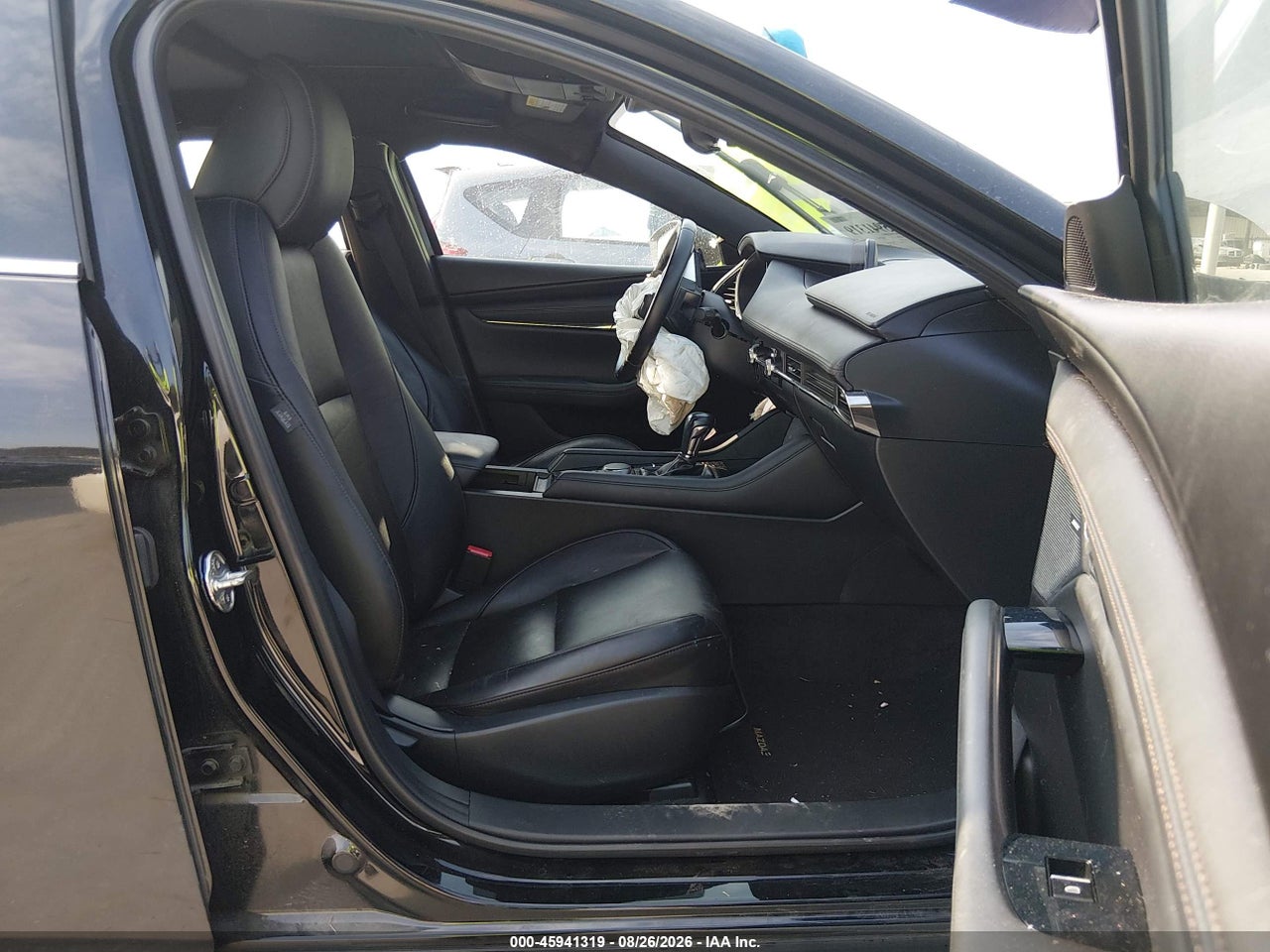 2021 MAZDA MAZDA3 PREMIUM · 5/10